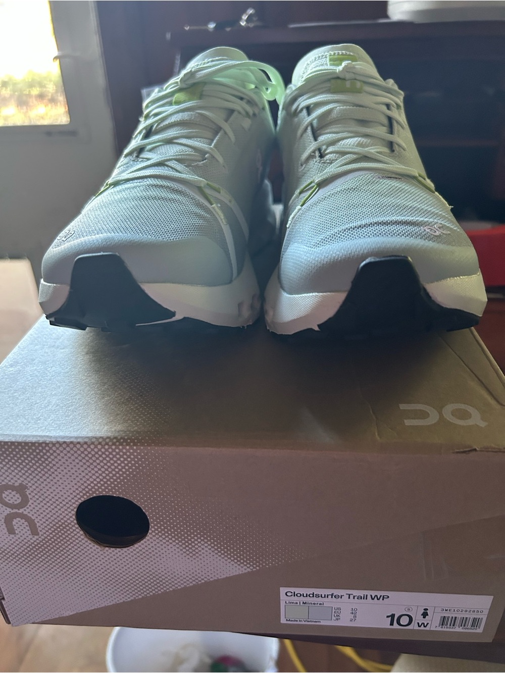 Women’s On Running Cloudsurfer Trail WP - Light Green